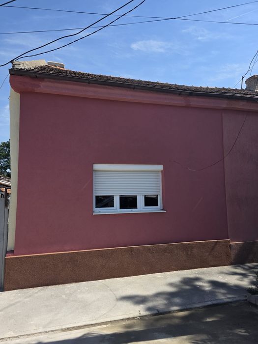 Proprietar vând apartament cu 1 camera la parter înalt!
