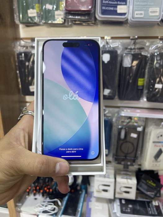 Apple 15 pro 128 akb 83 идеальном состяние