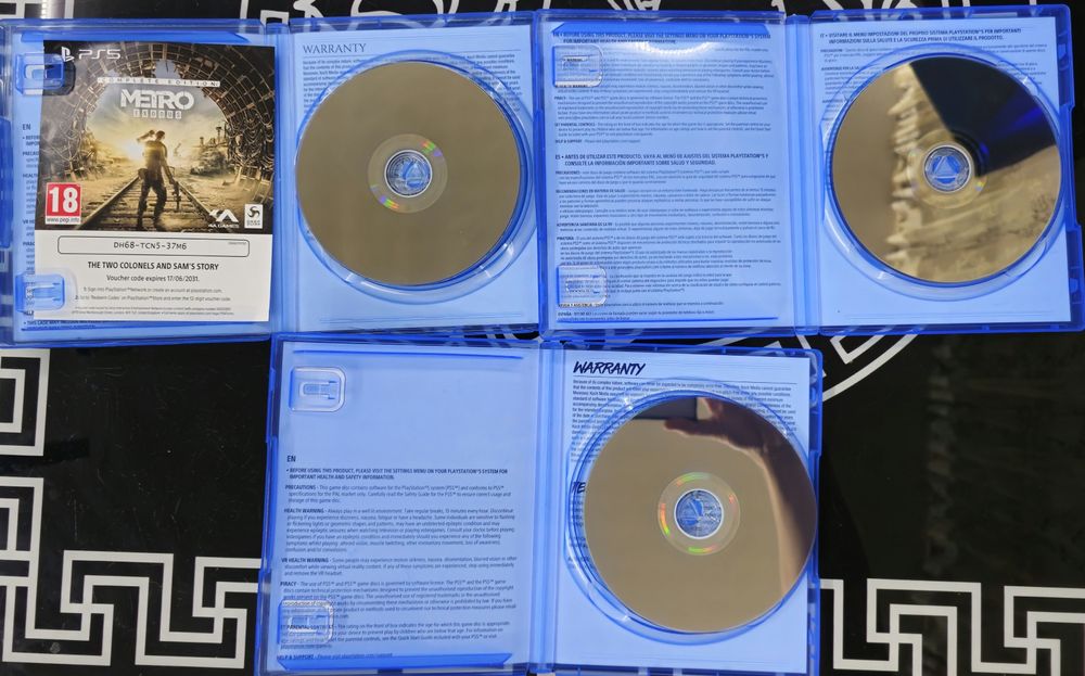 Vand joc PS5 Man Eater impecabil