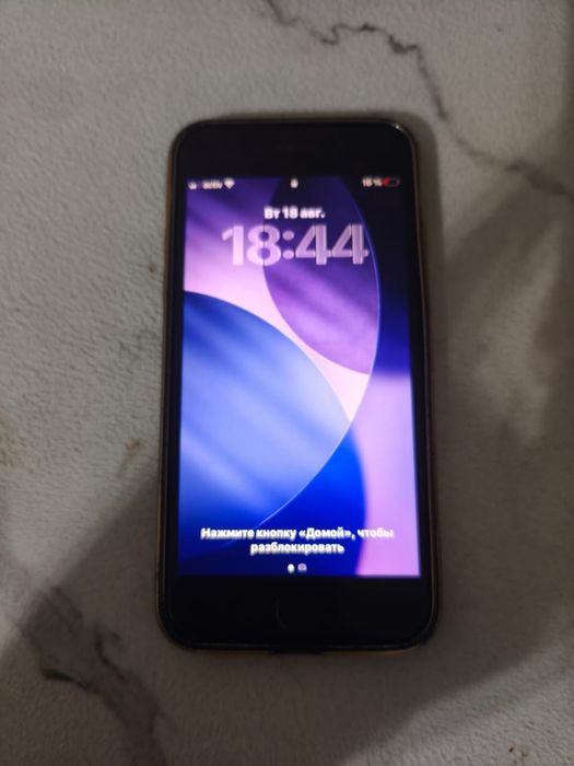 Iphone SE в хорошем состоянии