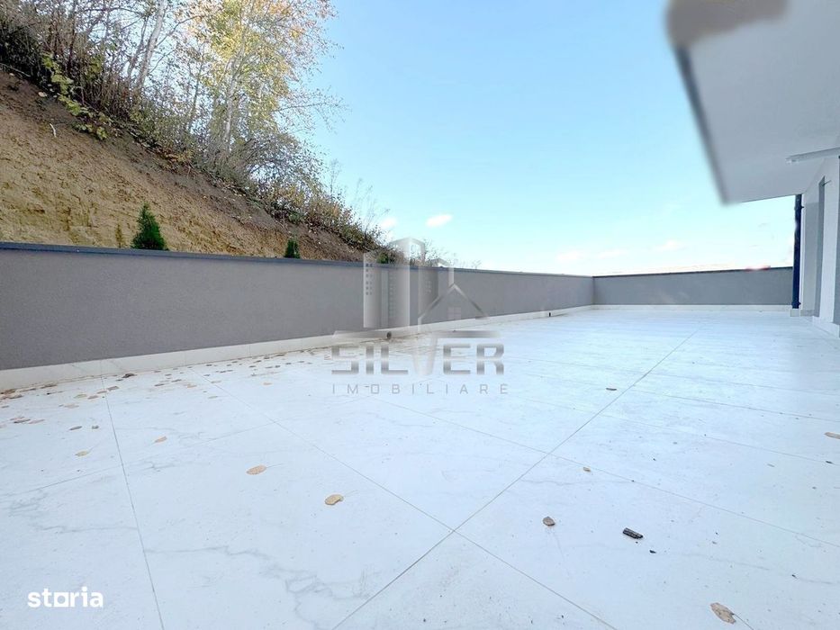 Apartament cu 3 camere/62mp/TERASA 60 mp/CF/zona Catanelor.