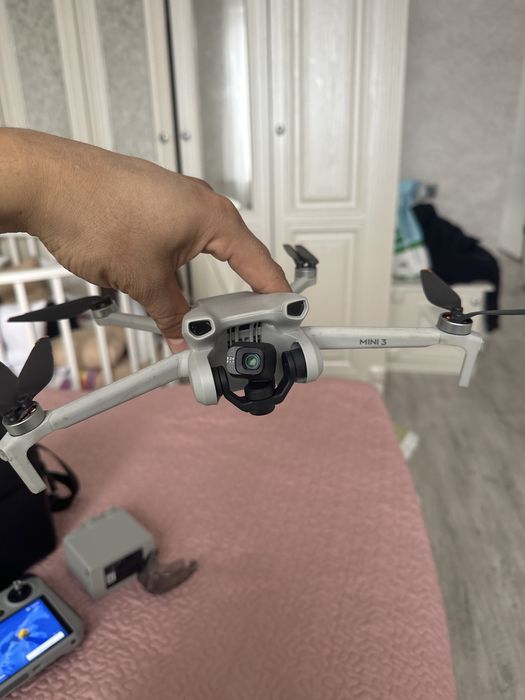 Дрон DJI mini 3