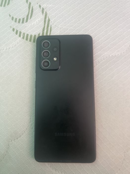 Vand, si eu acest tel Samnsung A52s 5G telefonul este impecabil e spartă doar folia nu e zgariat , l am folosit doar 4 luni