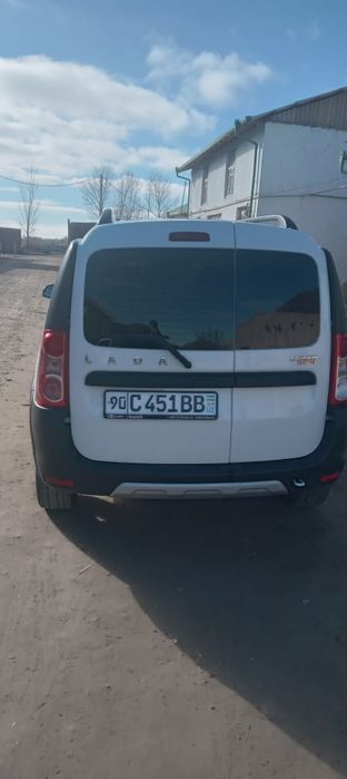 Лада Ларгус сотилади