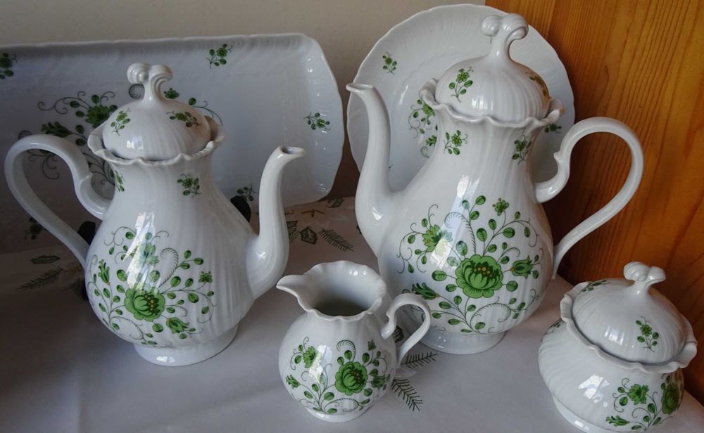 Костен порцелан- Royal Tettau Grüne Blume Porzellan