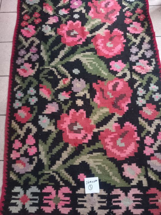 Vând 3 covoare tradiționale vechi lână 2500 lei