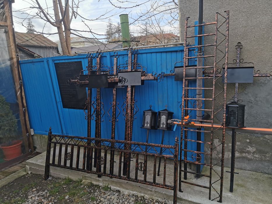 Monumente Funerare Falticeni