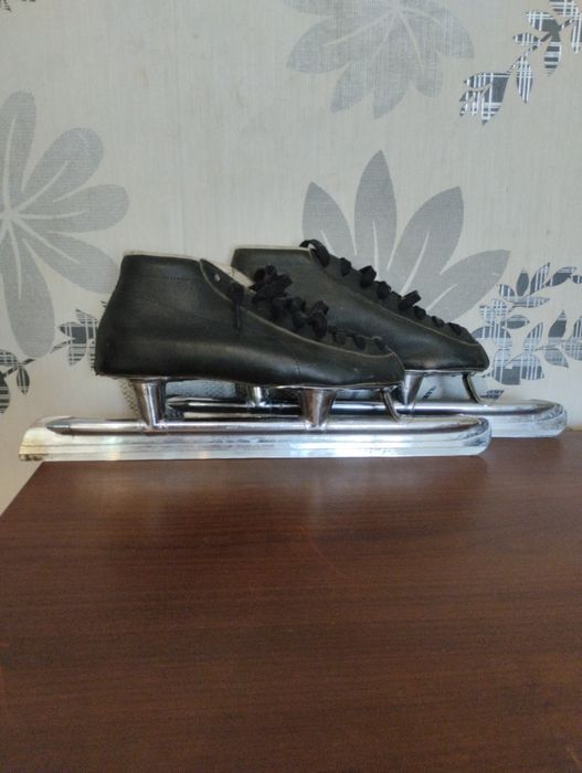 Конькобежные коньки советского времени