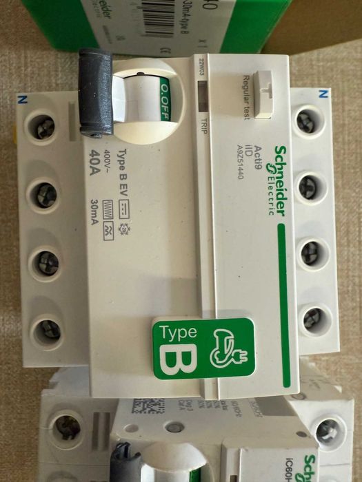 Schneider Electric A9Z51440 Acti 9 iID Авт. прекъсвач за остатъчен ток
