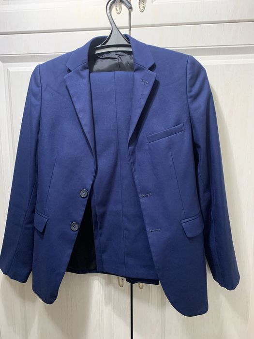 Продам костюмы  Семей