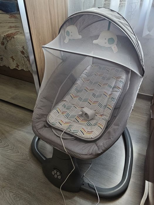 Бебешка люлка Karemi, 3 в 1, Електрическа, С комарник, Подвижна възгла