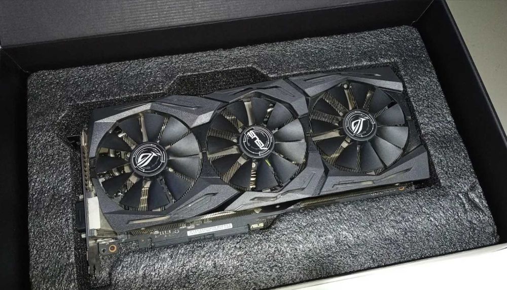 видеокарта GTX 1070 8 GB - GAMING Asus STRIX