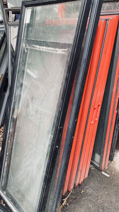 Продам пластиковые двери от витринных холодильников