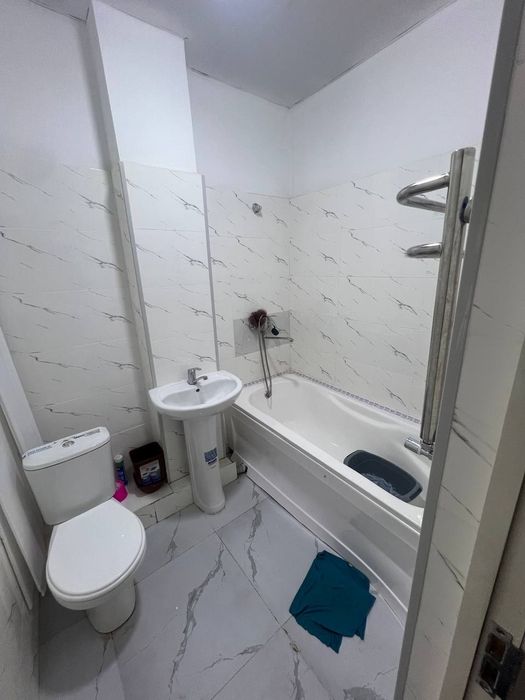 Срочно аренда 2 комнатная новостройка