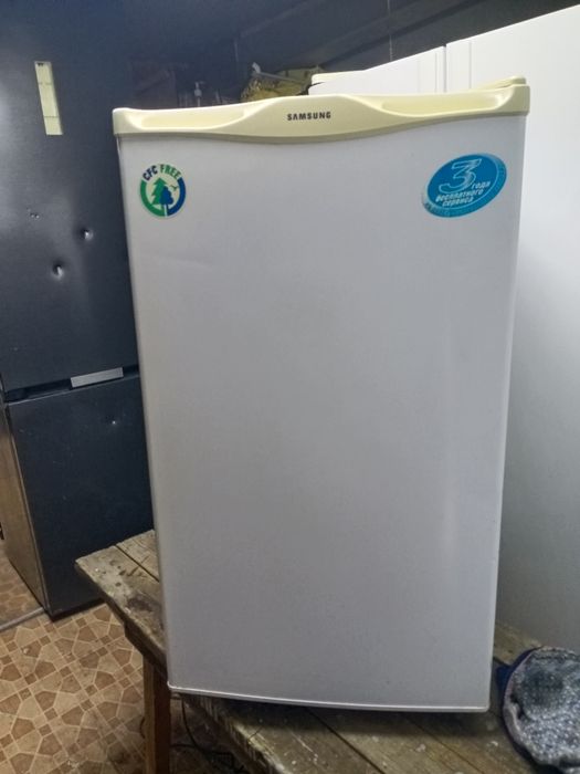 Продам холодильник рабочий.