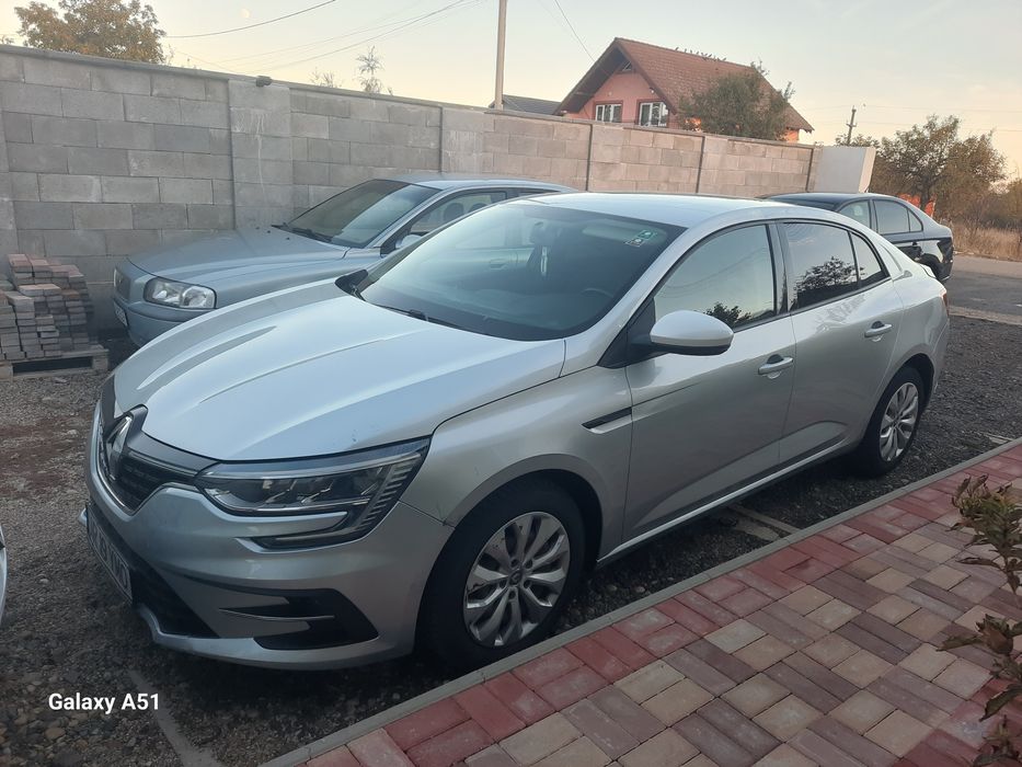 RENAULT Megane 2021 — imagine 1