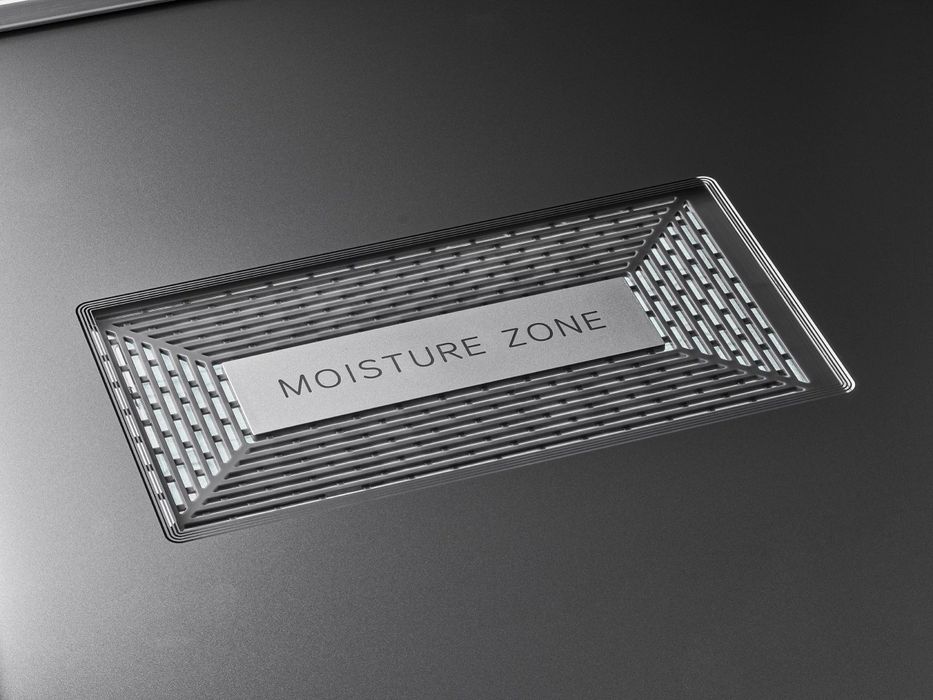 BMD-900BLV — стильный черный холодильник с системой Total No Frost