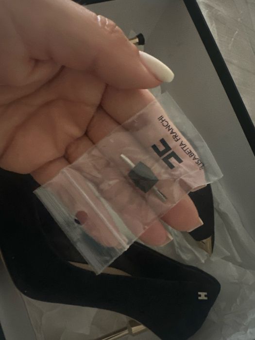 Elisabetta Franchi Обувки на ток