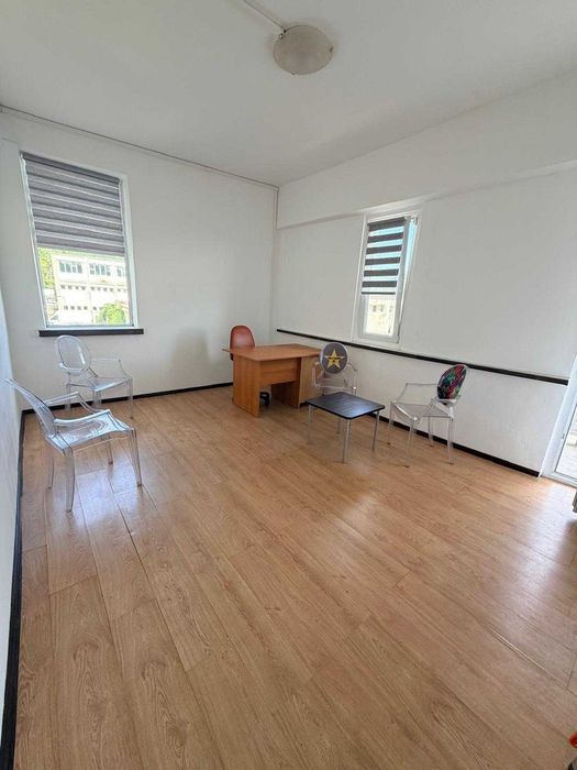 Închiriere birou 22 mp cu balcon