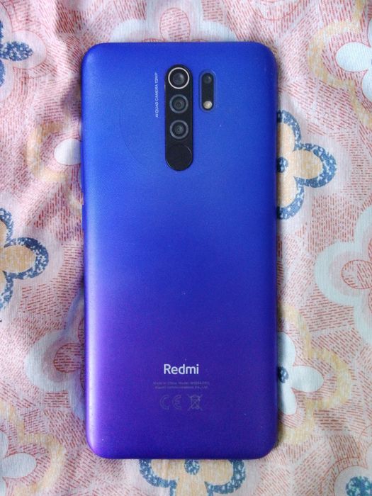Redmi 9 в отличном состоянии.