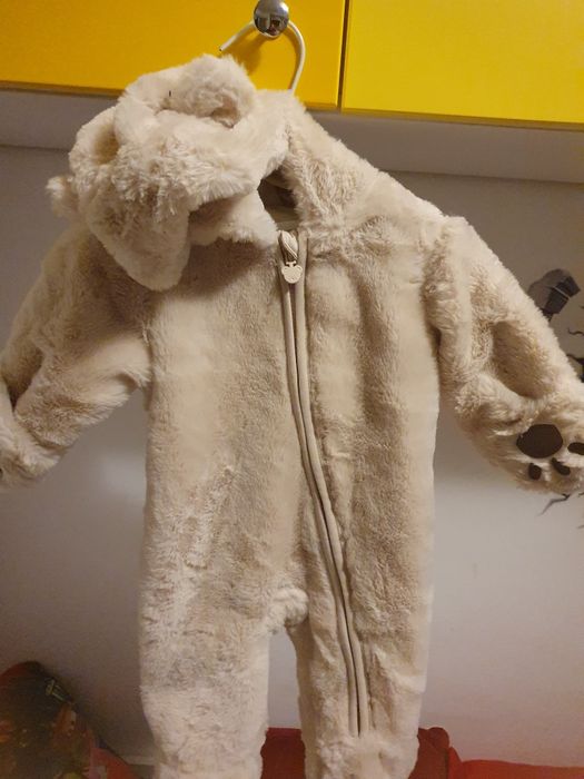 Hăinuțe noi bebelusi