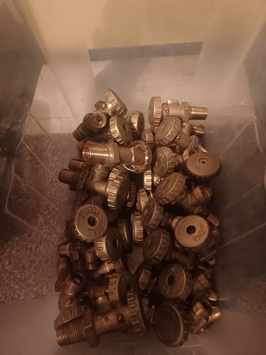 Vând robinet /robineți butelie