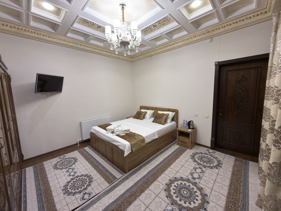 HOSTEL silk road