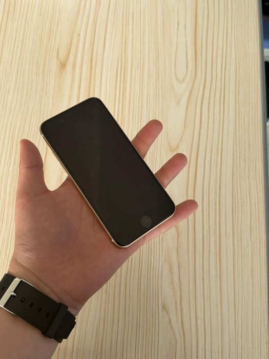 Айфон 7 32гб акб 79