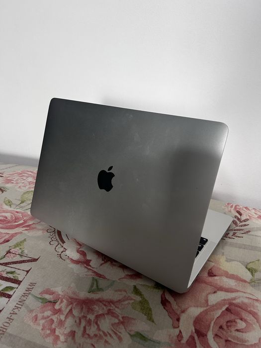 MacBook air 13 2020