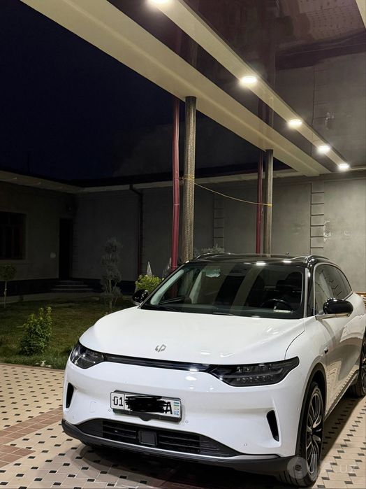 Leap Motor c11 ev full