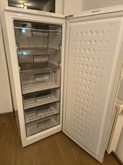 Congelator vertical Arctic