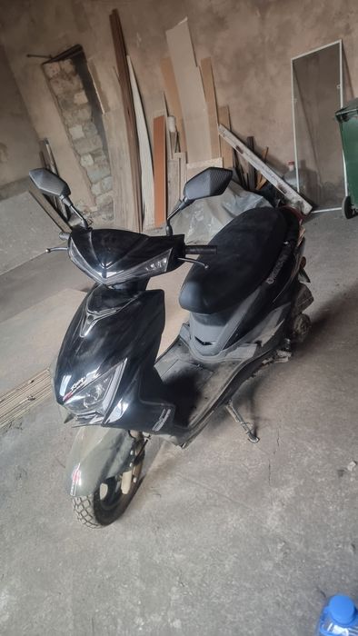 Мопед скутер не новый