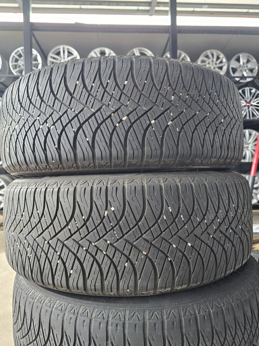 2 Броя 215/50/17 Goodride 5,8mm