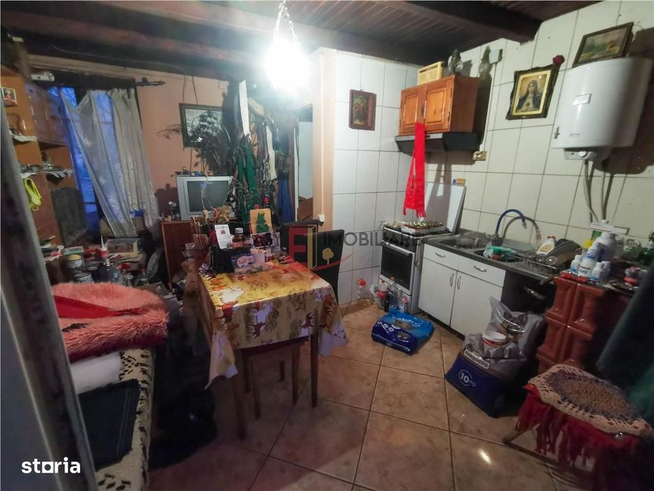 Casa, Vila, 3 camere, 2 bai, 7 km de centrul orasului, Bardesti,Targu
