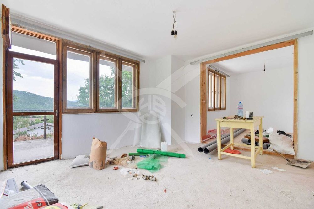 ЕКСКЛУЗИВНО ! Къща в град Годеч № 87012