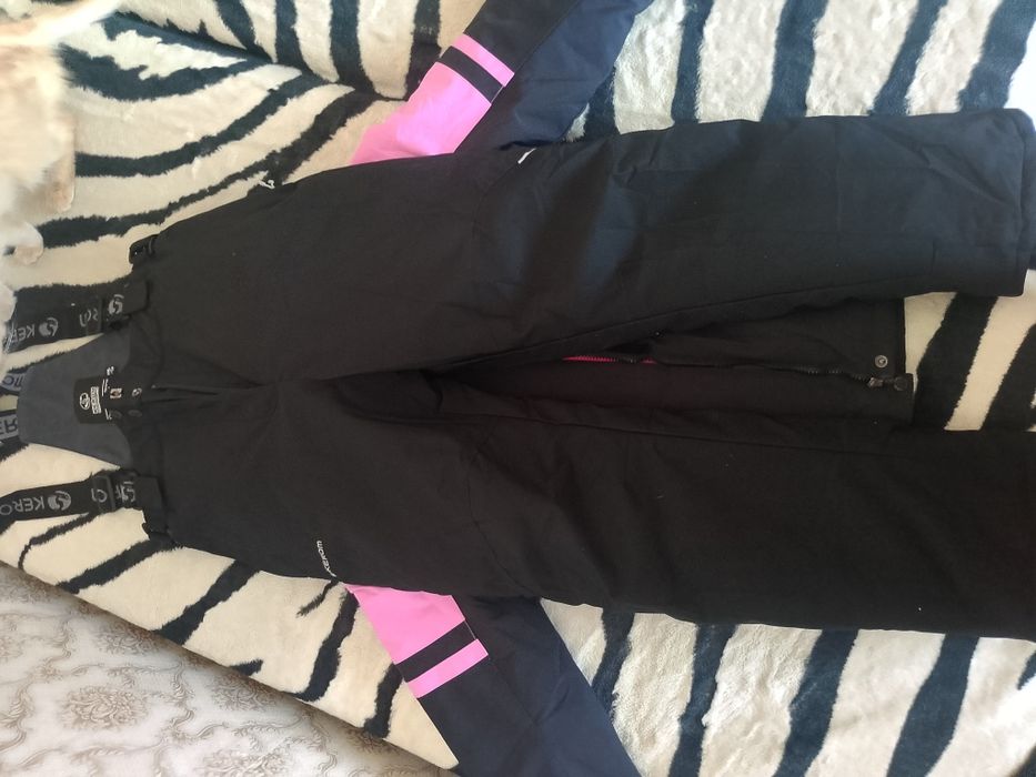 Продам лыжний костюм