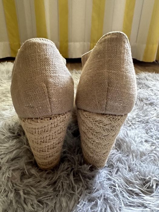 Обувки на платформа