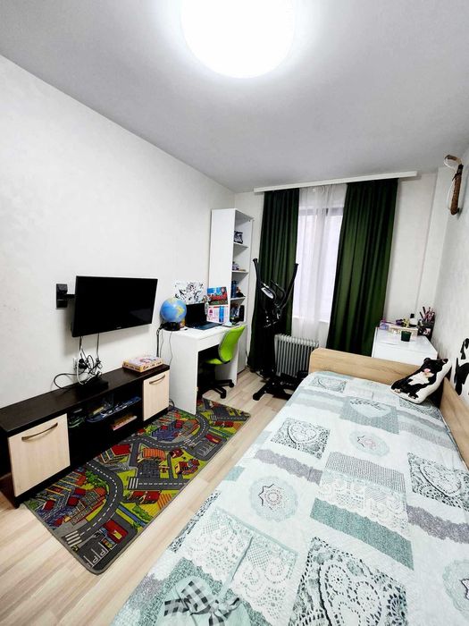 Продава се Тристаен апартамент в Пловдив, Христо Смирненски - 75 кв.м за 1640 €/кв.м - Снимка #3