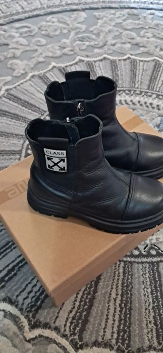 Детский весенний обувь.