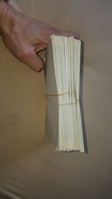 Продавам картички от 60-та и 70та година и други неща.