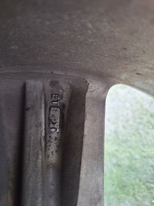 Гуми с джанти за Бмв 18-ки style 128