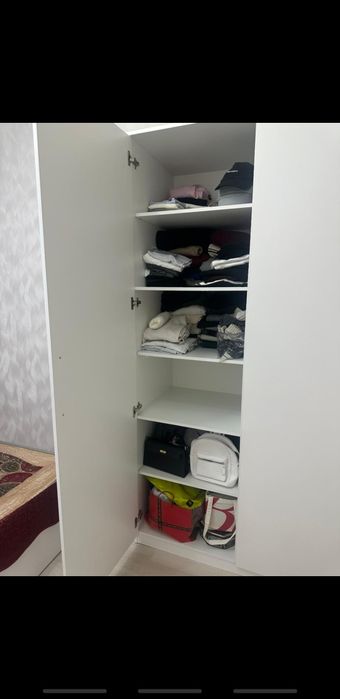 Продам спальный гарнитур в хорошем состояние.