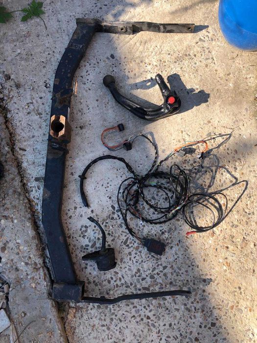 Carlig remorcare demontabil Scenic 2, complet cu inst. electrica