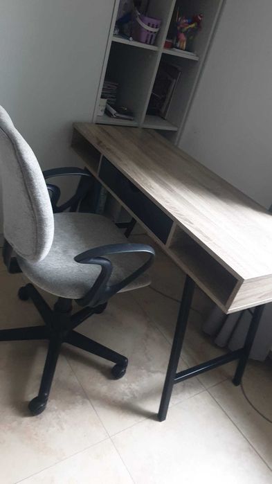 Scaun birou rotativ cu suspensie