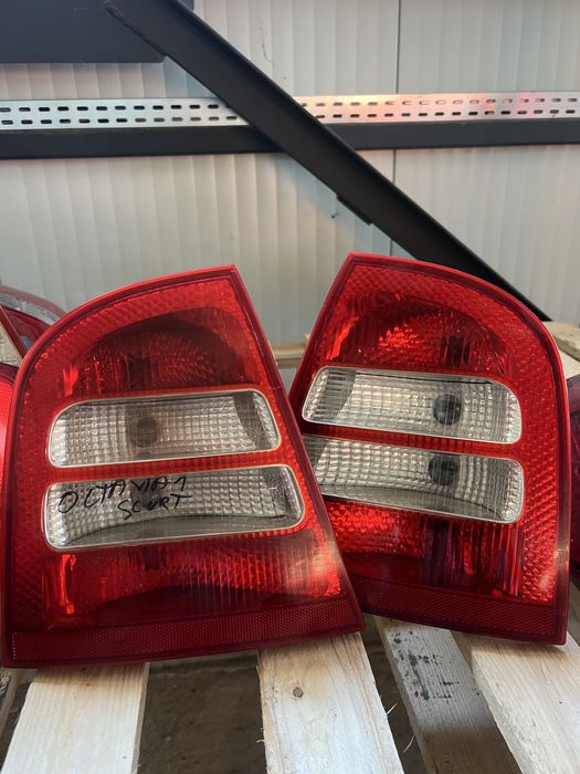 Lampi /stopuri spate skoda octavia 1