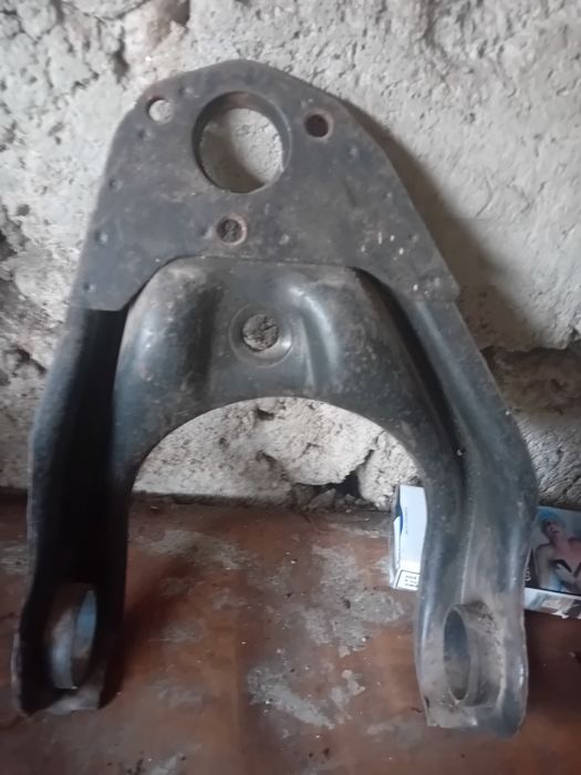 Продавам Авто части