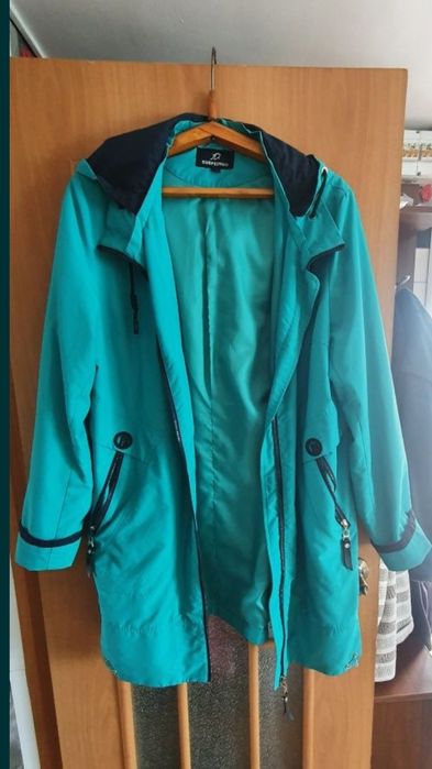 Продам новую ветровку