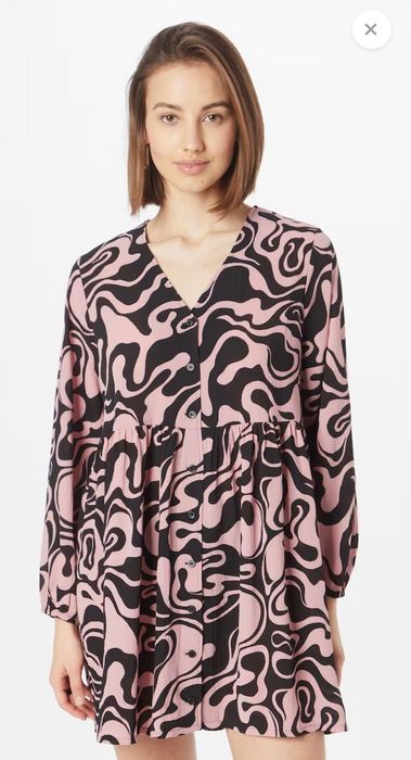 Нова дамска рокля размер M