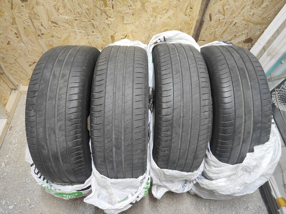 Michelin R18 продам комплект резины