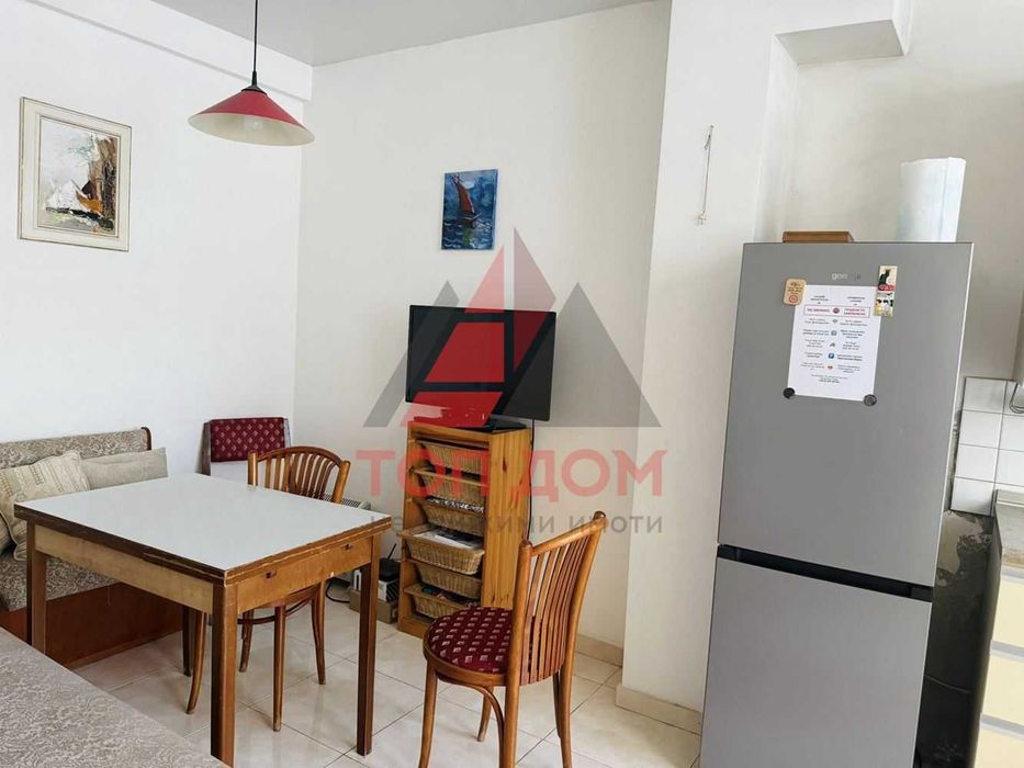 Дава се под наем Тристаен апартамент в Варна, Център - 80 кв.м за 663 € - Снимка #1